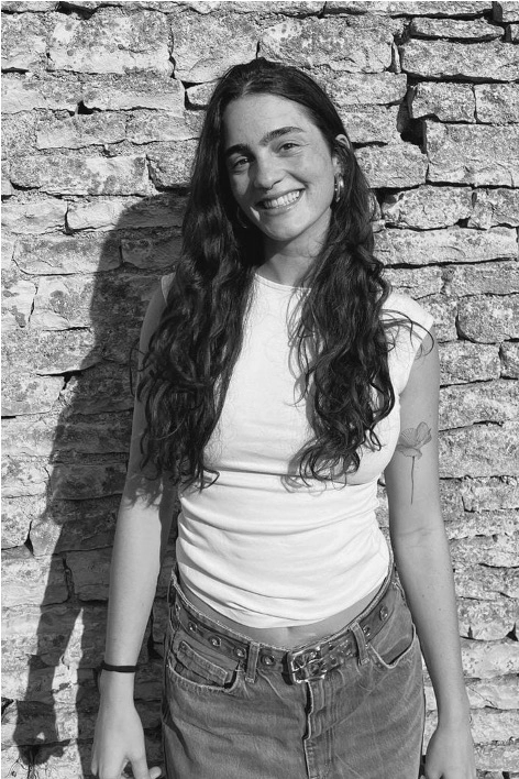 Foto de laura, miembro del equipo Infinity Trust